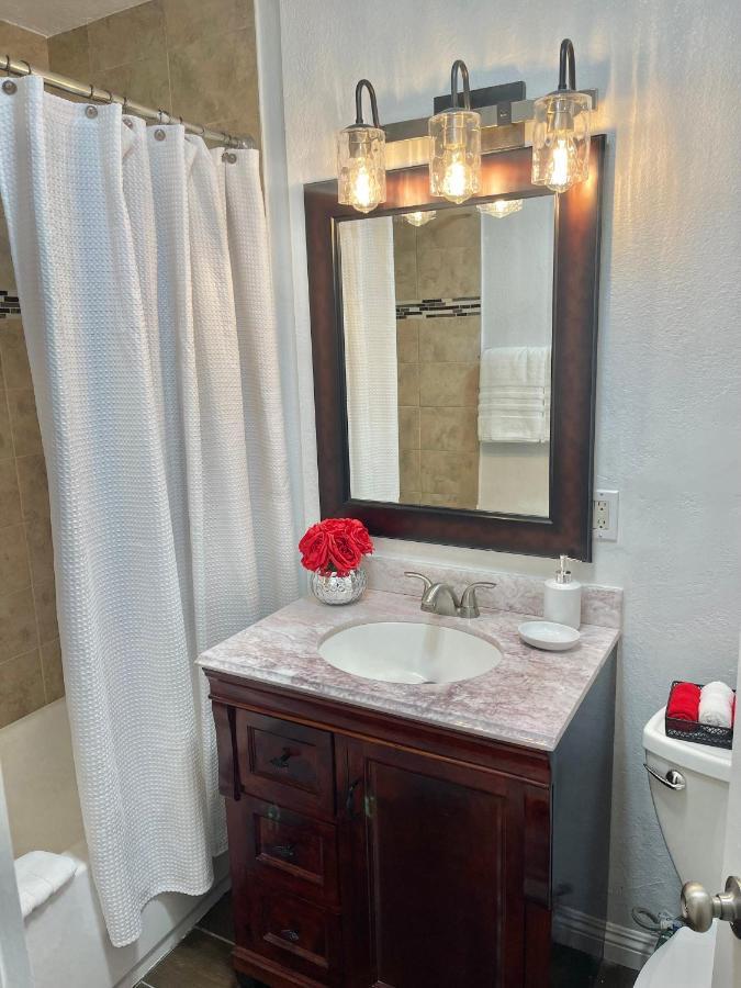 “Beautifull Cozy Studio…With Private Entrance” Las Vegas Exterior photo