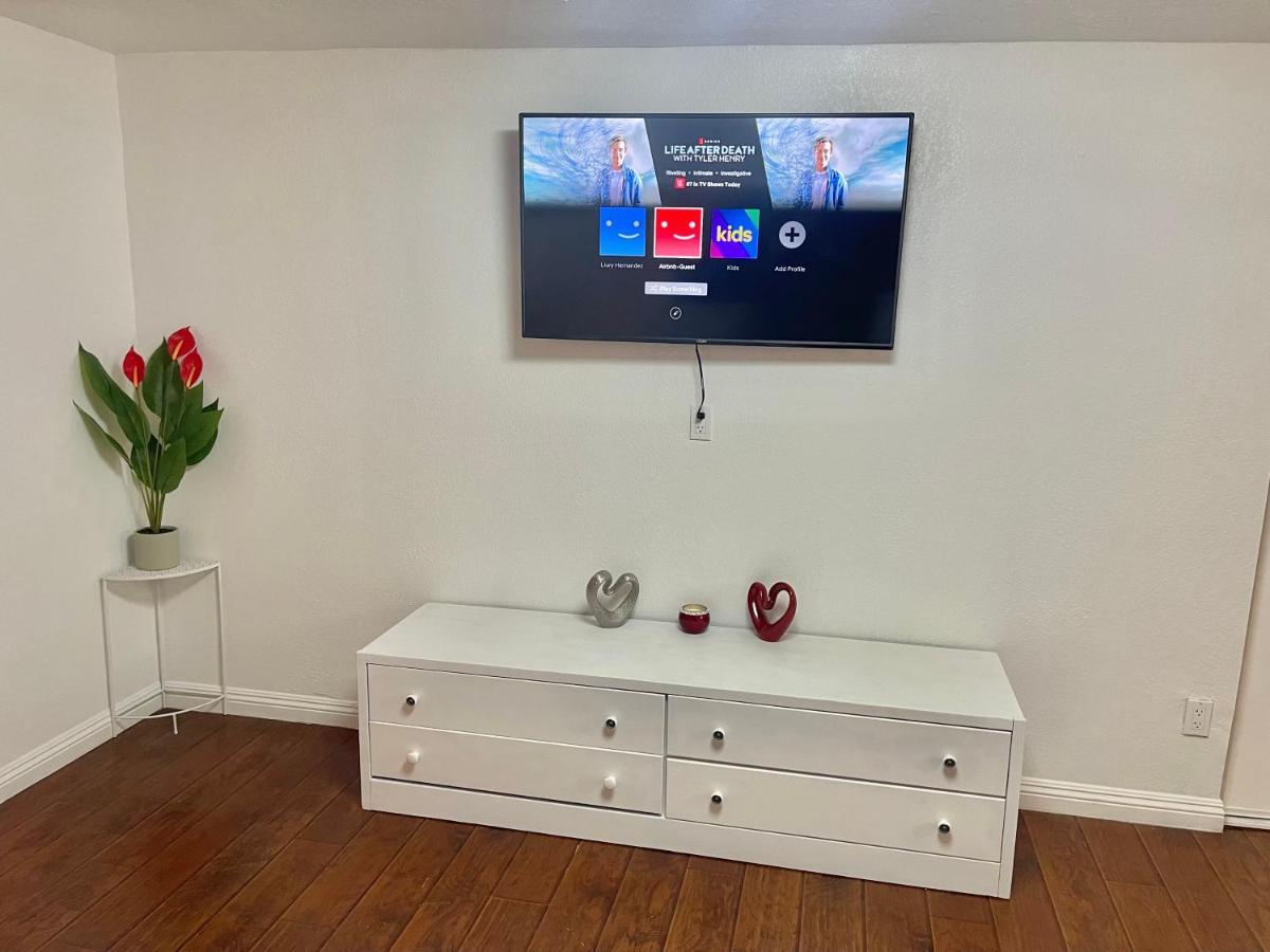 “Beautifull Cozy Studio…With Private Entrance” Las Vegas Exterior photo